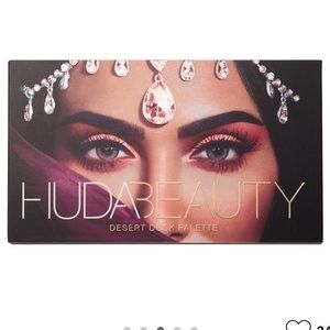 Huda Beauty Desert Dusk Palette